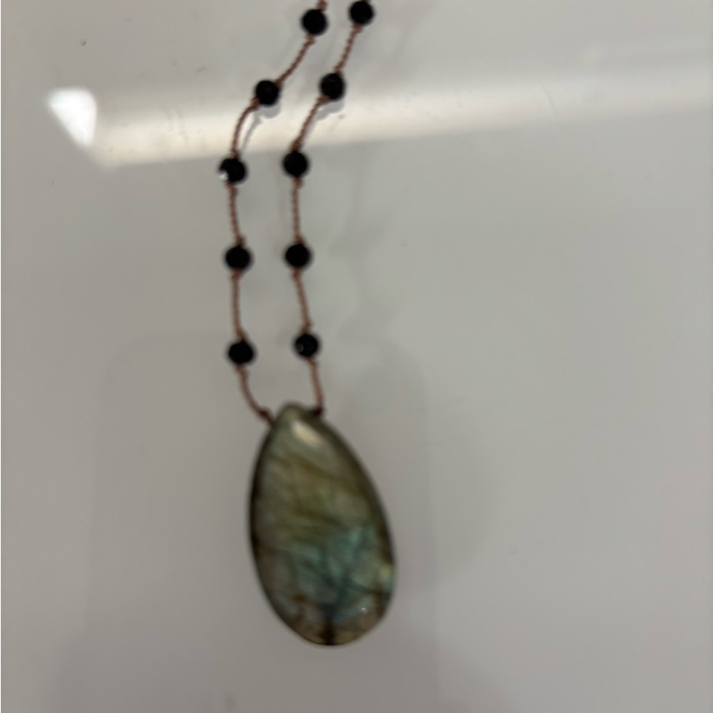 Elegant Albelene Black and Green Pendant Necklace